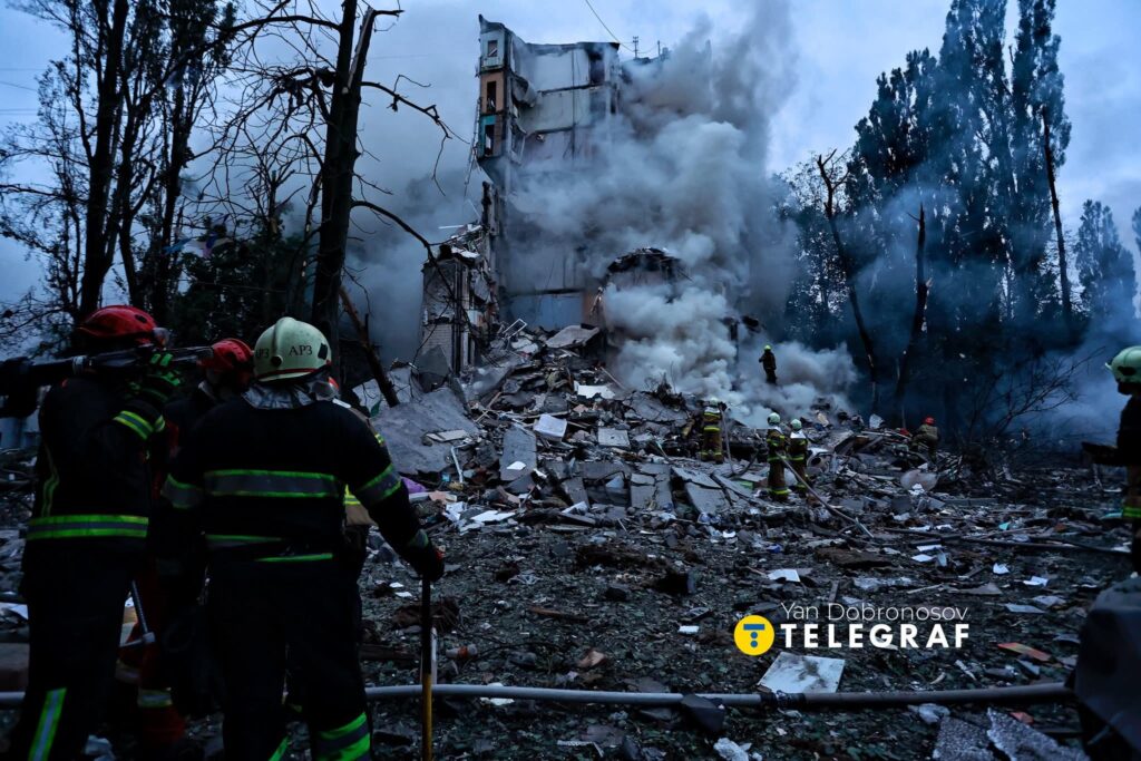 Масовий удар рф: шестеро загиблих і руйнування в містах