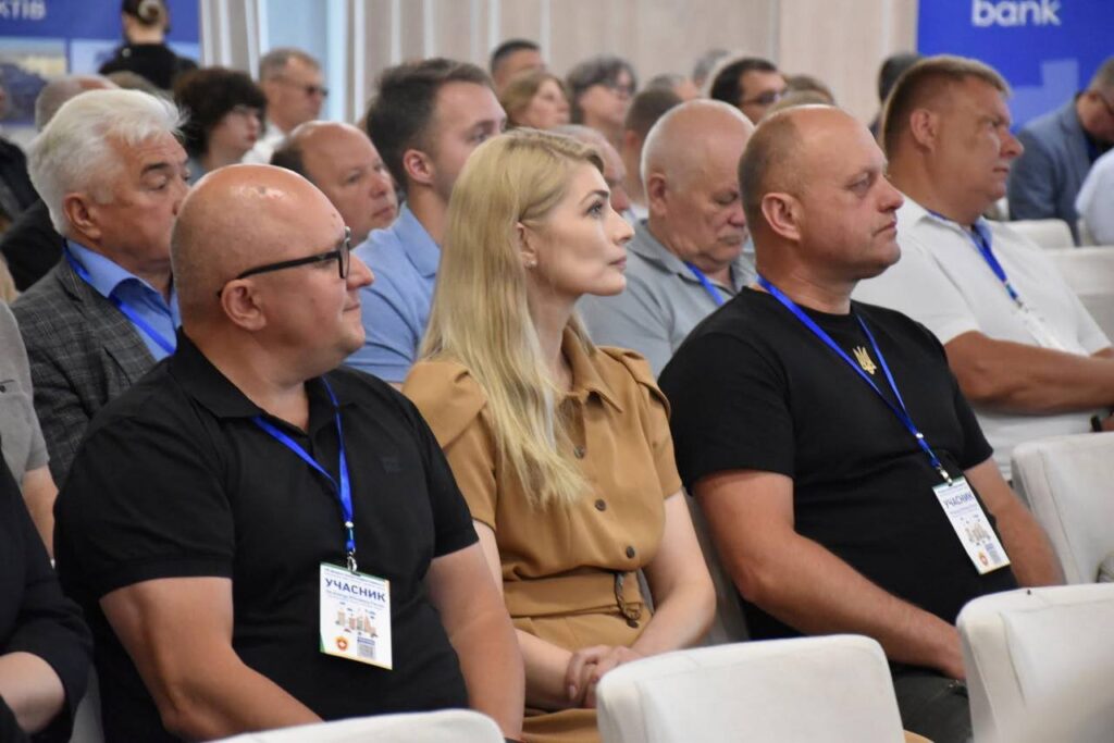 Участь у заході взяв в.о. начальника Вараської районної військової адміністрації Олександр Гузич.